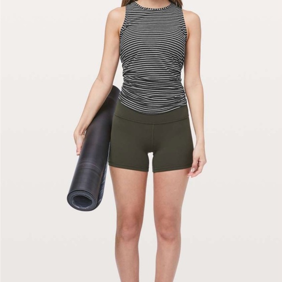 Lululemon All Tied Up Black and White Heather Relaxed Sleeveless Tank Top - Picture 4 of 9